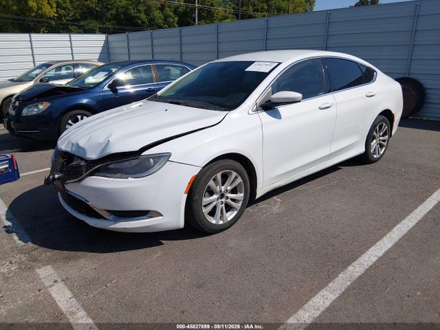 2015 Chrysler 200 LIMITED 照片 2