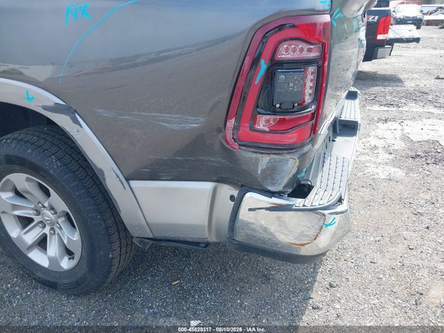 2019 RAM 1500 LARAMIE 4X4 5'7 BOX — фото 6