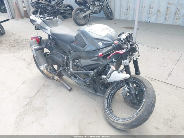 2025 SUZUKI GSX 