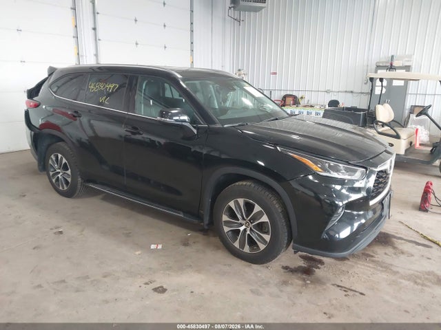 2021 TOYOTA HIGHLANDE XLE