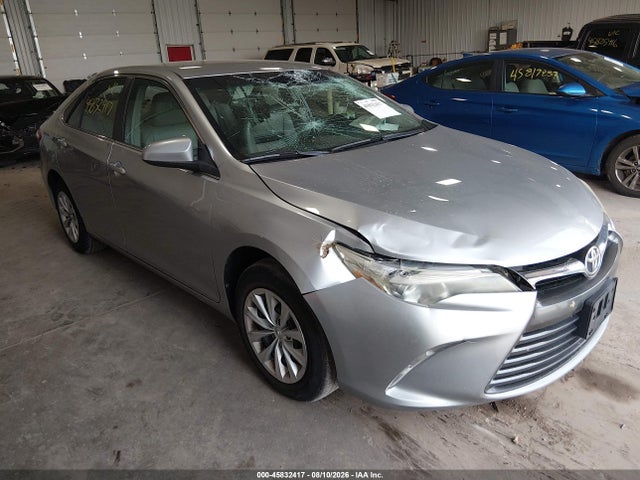 2015 TOYOTA CAMRY LE