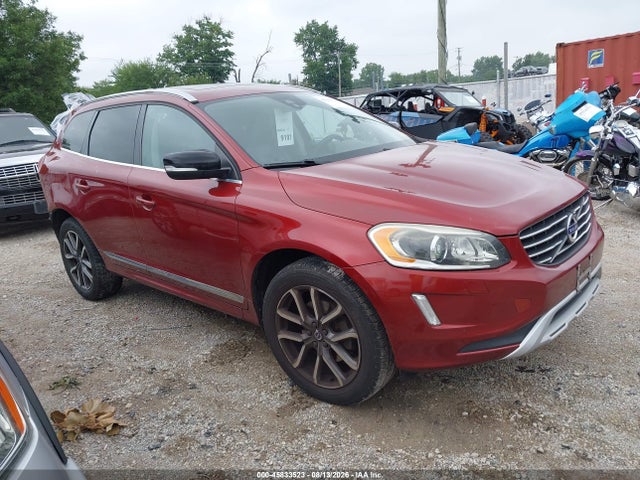 2017 VOLVO XC60 T6 DYNAMIC