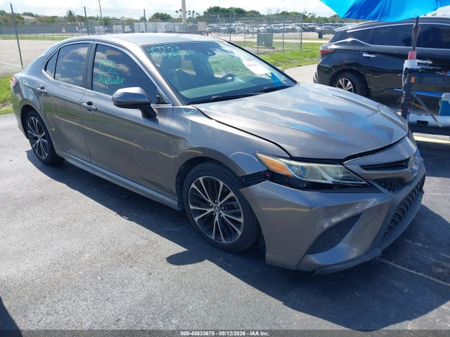 2018 TOYOTA CAMRY SE