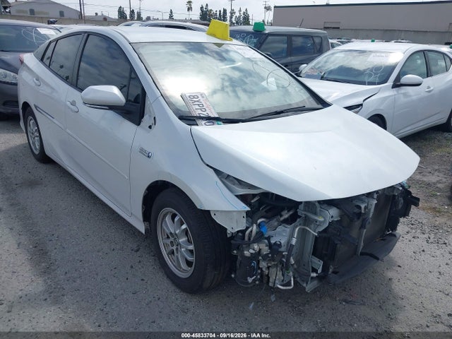 2022 TOYOTA PRIUS XLE