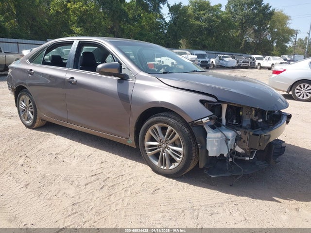 2016 TOYOTA CAMRY SE