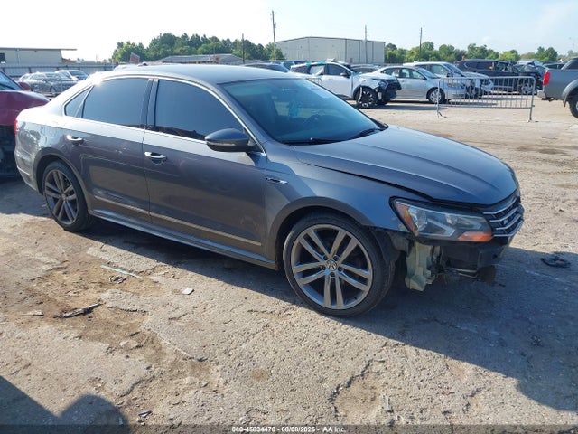 2017 VOLKSWAGEN PASSAT 1.8T R-LINE