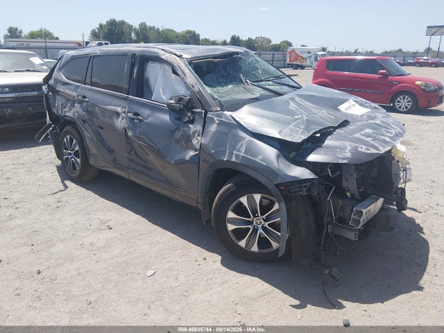 2021 TOYOTA HIGHLANDE XLE