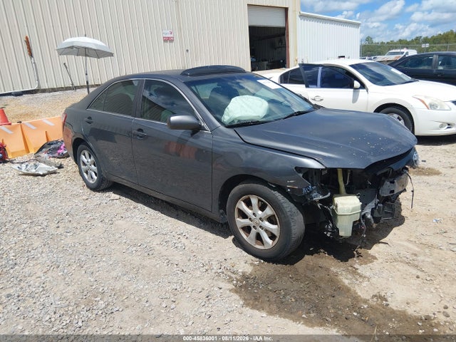 2011 TOYOTA CAMRY LE