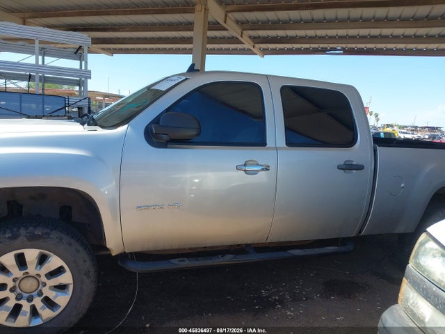 صورة 14 لـ 2011 GMC SIERRA 2500HD SLE