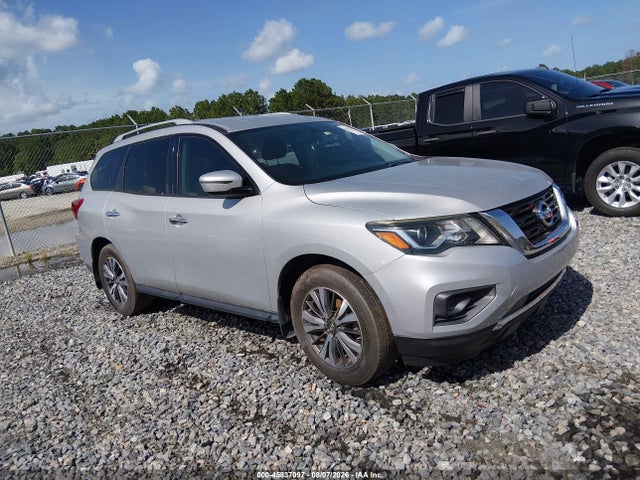 2017 NISSAN PATHFINDE S