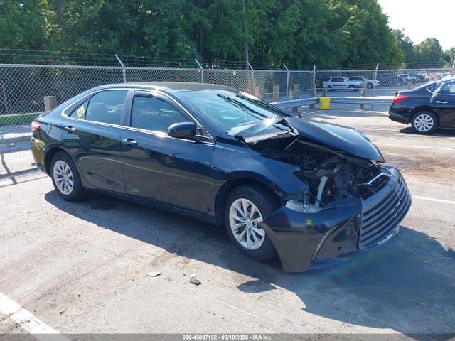 2016 TOYOTA CAMRY LE