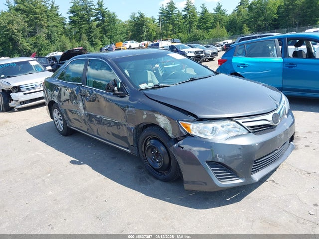 2013 TOYOTA CAMRY LE