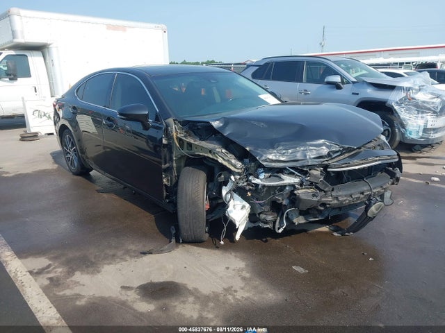 2017 LEXUS ES 