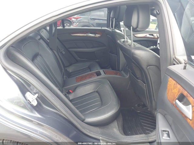 صورة 8 لـ 2014 Mercedes-BENZ CLS