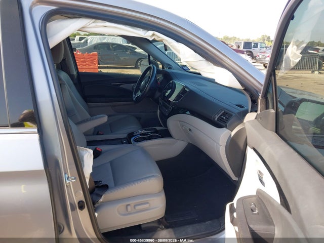 2022 HONDA PILOT 2WD TOURING 8 PASSENGER 5