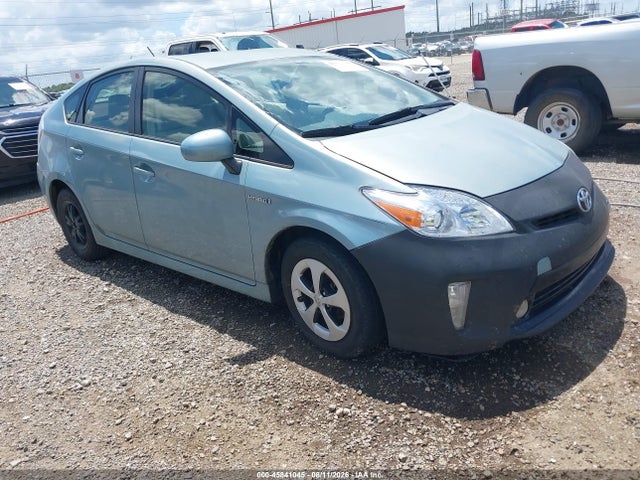 2013 TOYOTA PRIUS TWO
