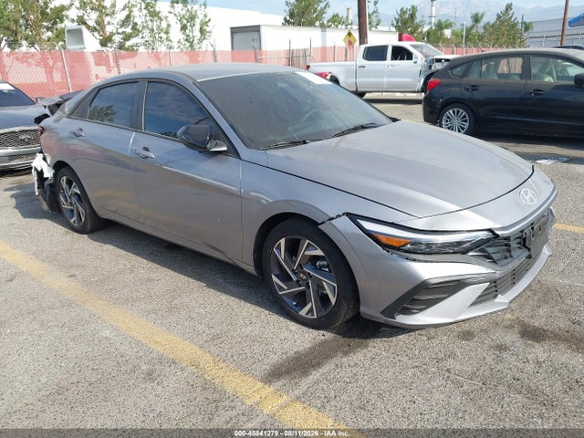 صورة 1 لـ 2025 Hyundai ELANTRA SEL SPORT