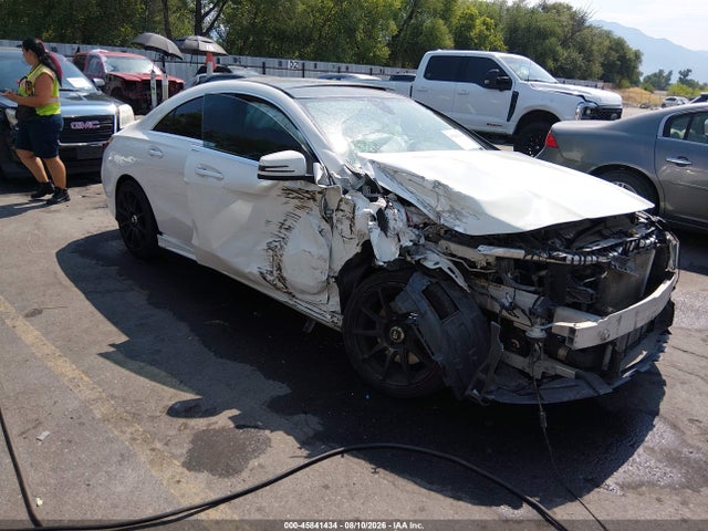 2016 MERCEDES-BENZ C 4MATIC