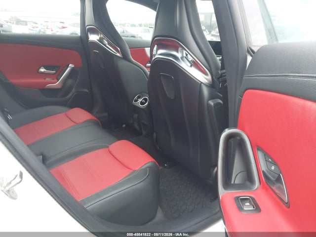 صورة 8 لـ 2022 Mercedes-BENZ AMG CLA 35 4MATIC
