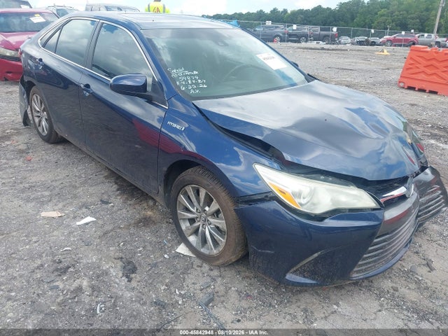 2016 TOYOTA CAMRY XLE