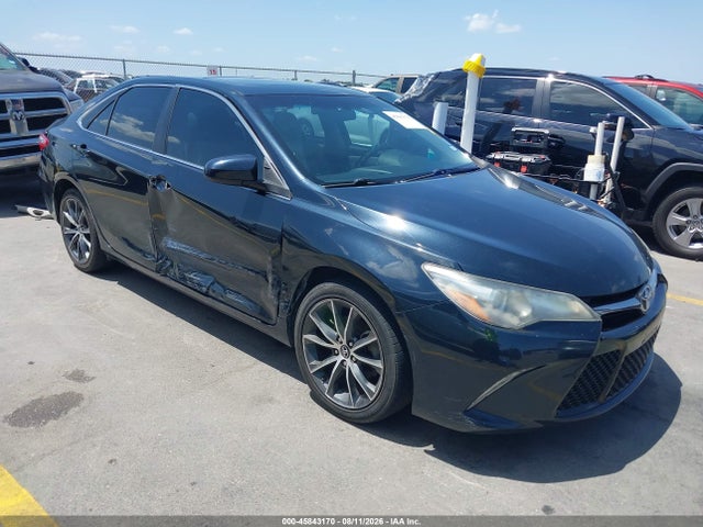 2017 TOYOTA CAMRY XSE