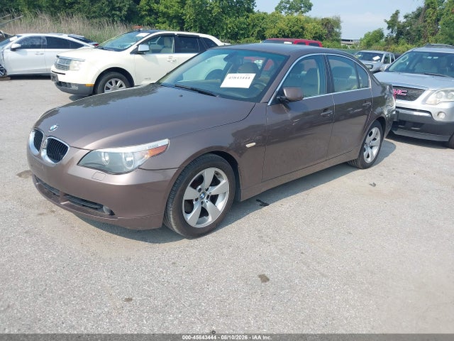صورة مصغرة 2 لـ 2004 BMW 530I