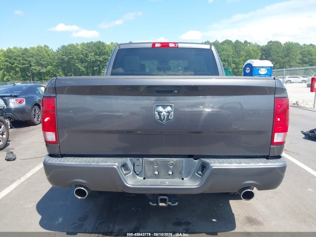 2017 RAM 1500 EXPRESS 4X2 5'7 BOX 17