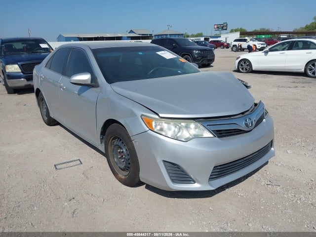 2013 TOYOTA CAMRY LE