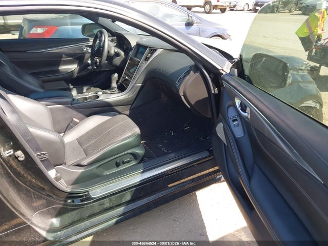 2022 INFINITI Q60 LUXE 5