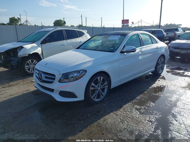 صورة 2 لـ 2017 Mercedes-BENZ C 300