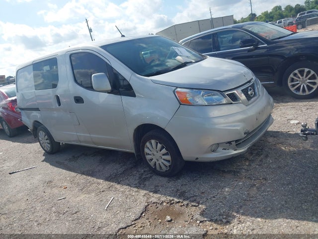 2015 NISSAN NV SV
