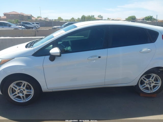 2017 FORD FIESTA SE 15