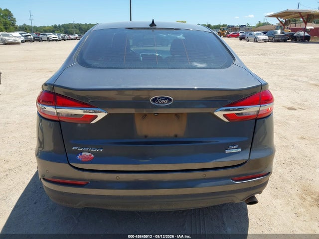 2019 FORD FUSION SE 17