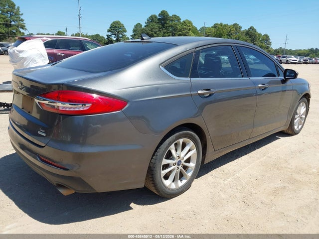 2019 FORD FUSION SE 4