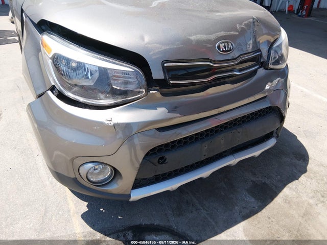 2017 KIA SOUL + 6