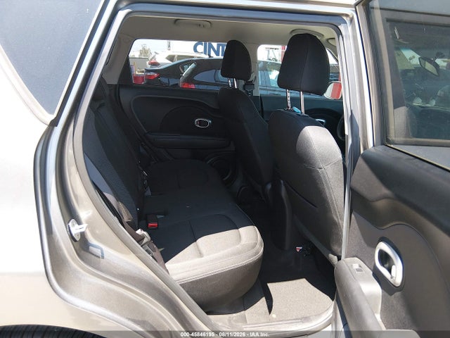 2017 KIA SOUL + 8