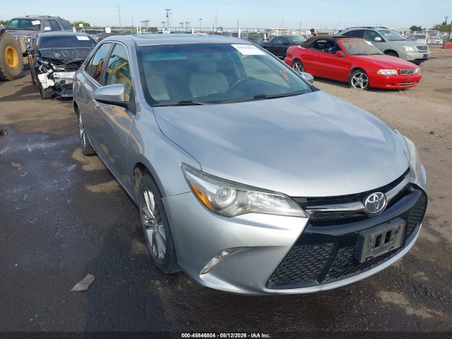 2015 TOYOTA CAMRY SE