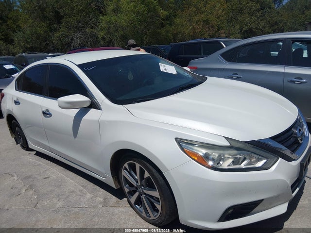 2016 Nissan ALTIMA 2.5 SR 照片 1