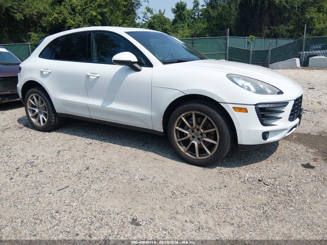 2015 PORSCHE MACAN S