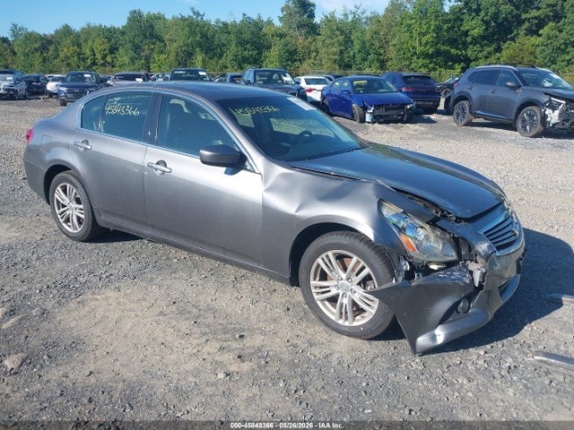 2013 INFINITI G37 