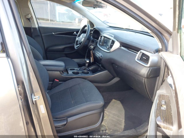 2019 KIA SORENTO 2.4L LX 5