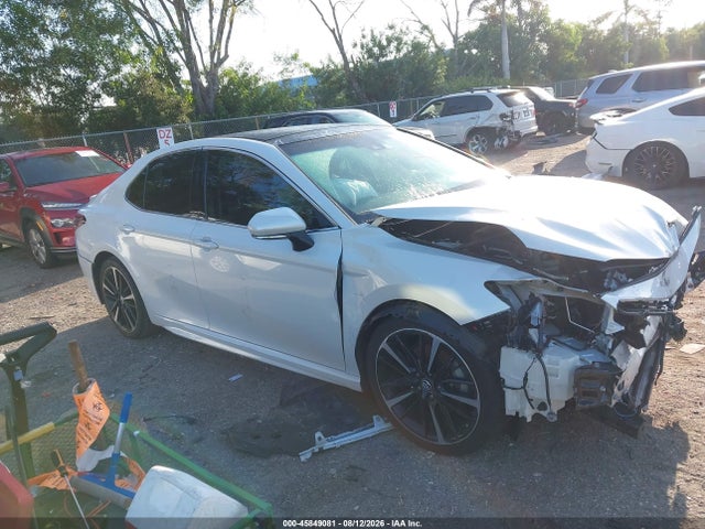 2018 TOYOTA CAMRY XSE