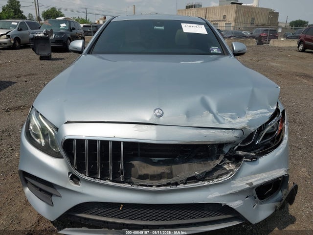 2017 Mercedes-BENZ E 300 4MATIC 照片 12