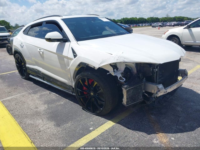 2019 LAMBORGHINI URUS
