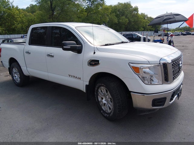 2017 NISSAN TITAN SV