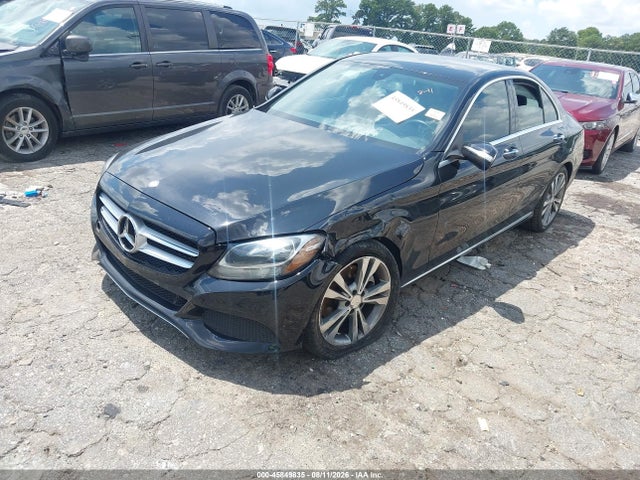 2015 Mercedes-BENZ C 300 — фото 2