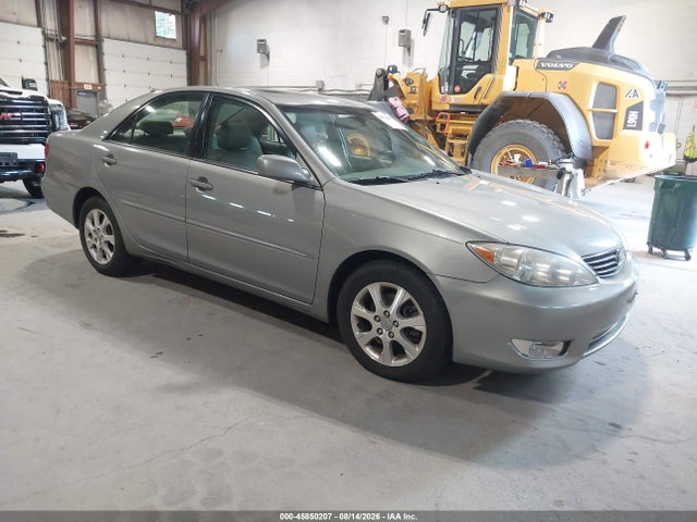 2005 TOYOTA CAMRY XLE V6