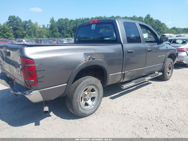 2004 Dodge RAM 1500 SLT/LARAMIE 照片 4