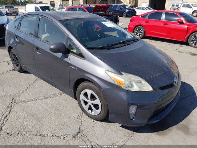 2013 TOYOTA PRIUS THREE