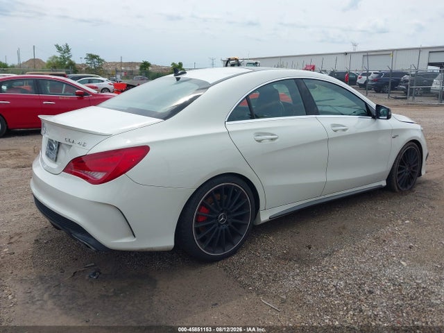 2016 Mercedes-BENZ AMG CLA 45 4MATIC 照片 4
